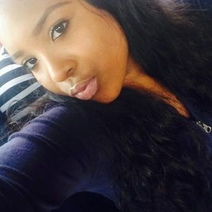 Meet your Posher, Anyae